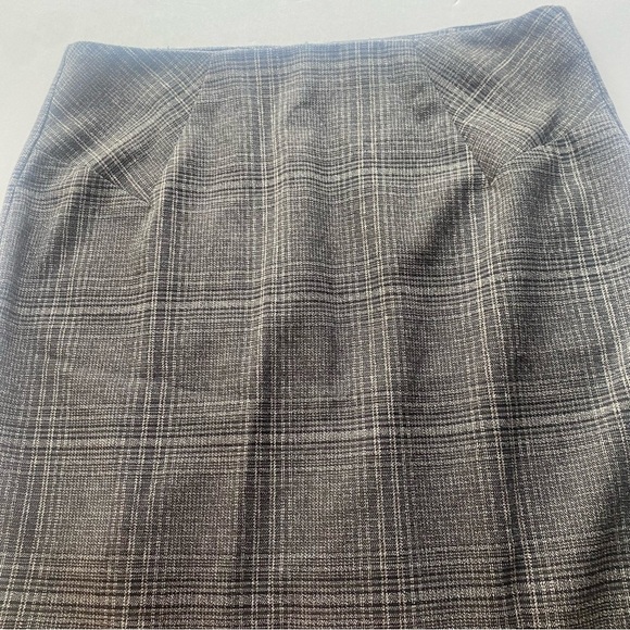 B. Wear plaid‎ pencil skirt flare hem size 11 rayon gray pre owned zipper casual - Picture 10 of 15